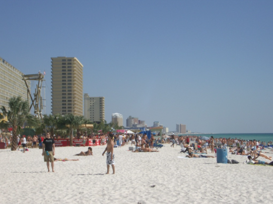 The largest night club in the USA is located in Panama City beach